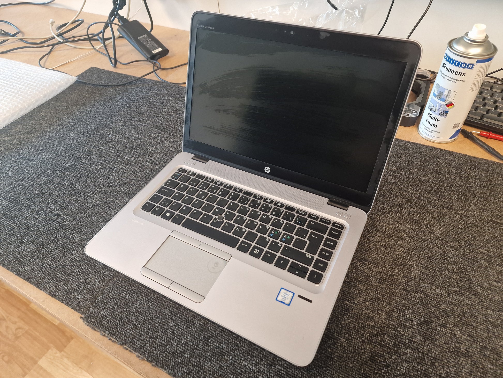HP Elitebook 840 G3 i5-6300U 8/256-1