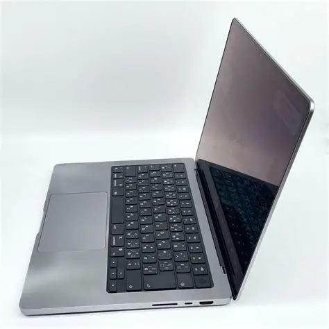 Apple MacBook Pro A2442 M1 Pro 32GB / 512GB SSD 14" B-Grade-5