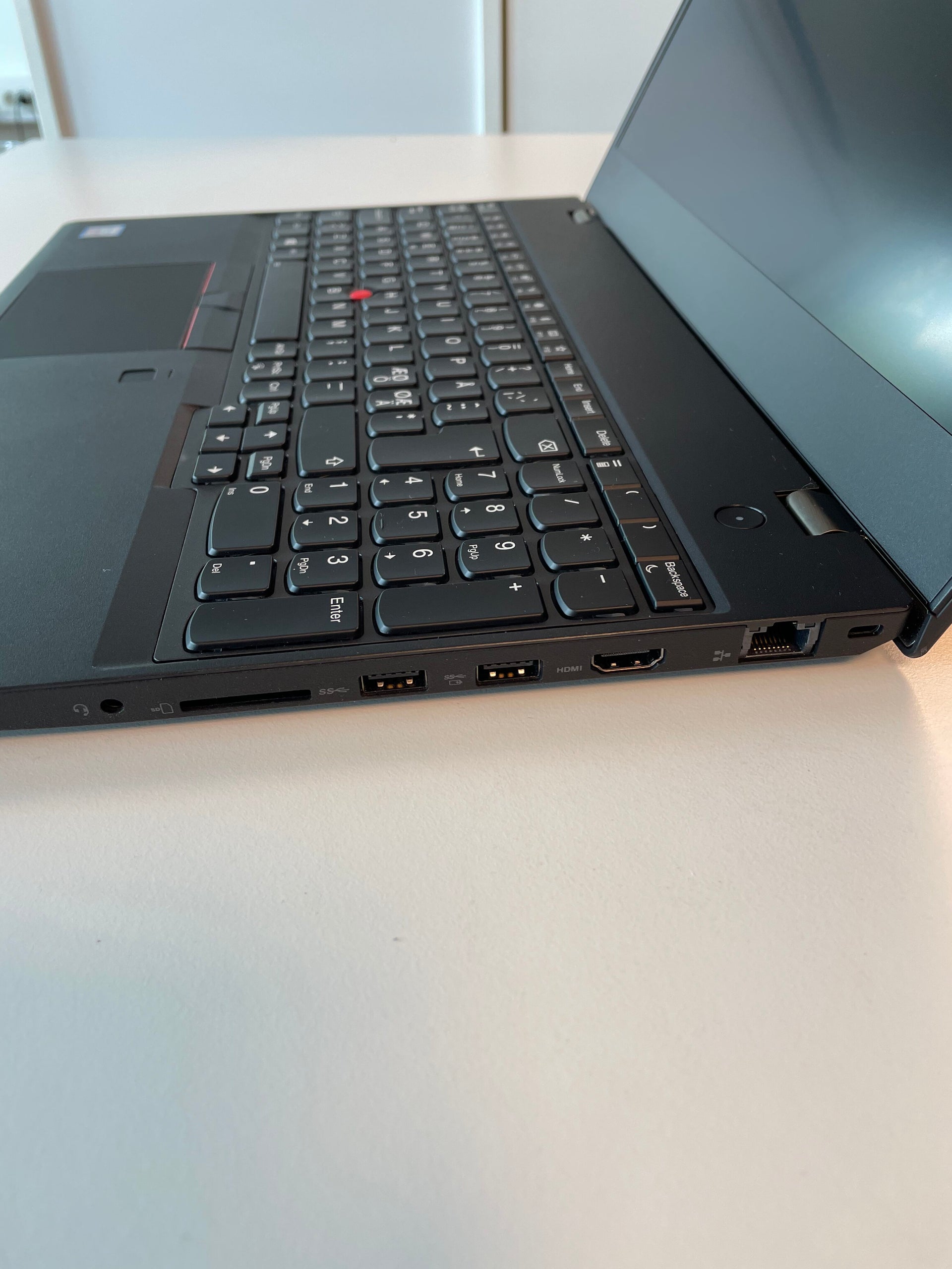 Lenovo ThinkPad P52s i7 16 GB 256 SSD Windows 11 Workstation