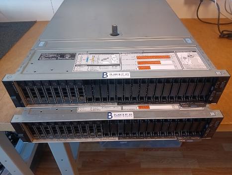 Dell PowerEdge R740xd – 2x Xeon Gold 6148, 640GB RAM, 8x800GB NVMe (3 års garanti)