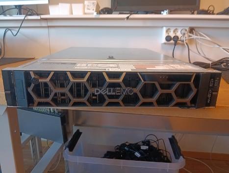 Dell PowerEdge R740xd – 2x Xeon Gold 6148, 640GB RAM, 8x800GB NVMe (3 års garanti)-2