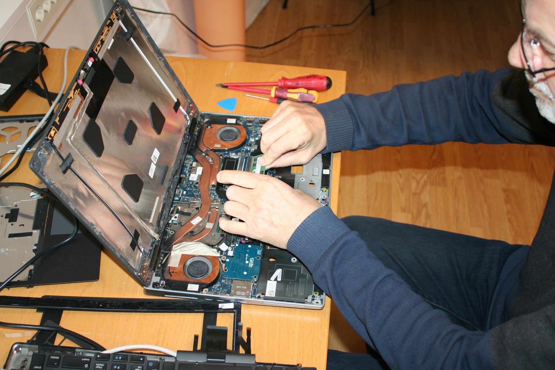 Reperasjon/service av PC på verksted