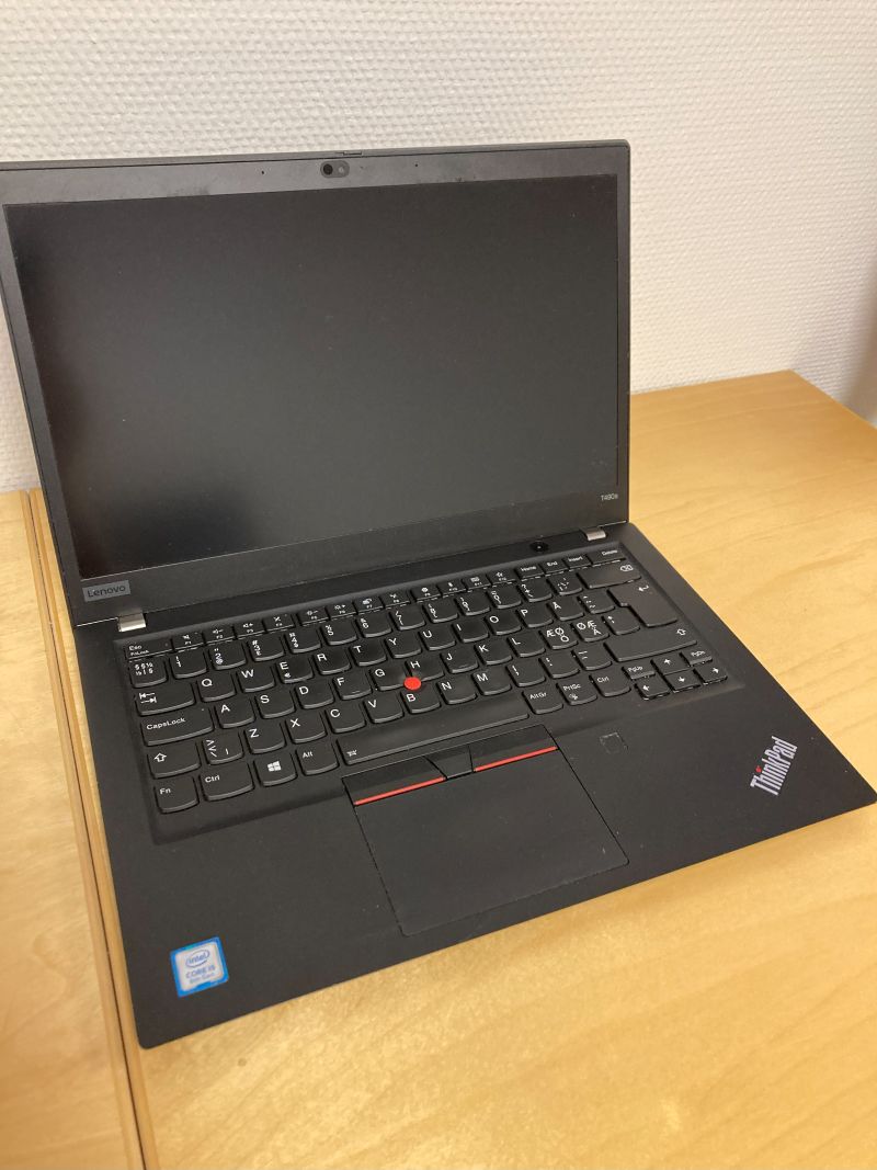 Lenovo Thinkpad T490s I5-8265U 8/256GB Linux Mint