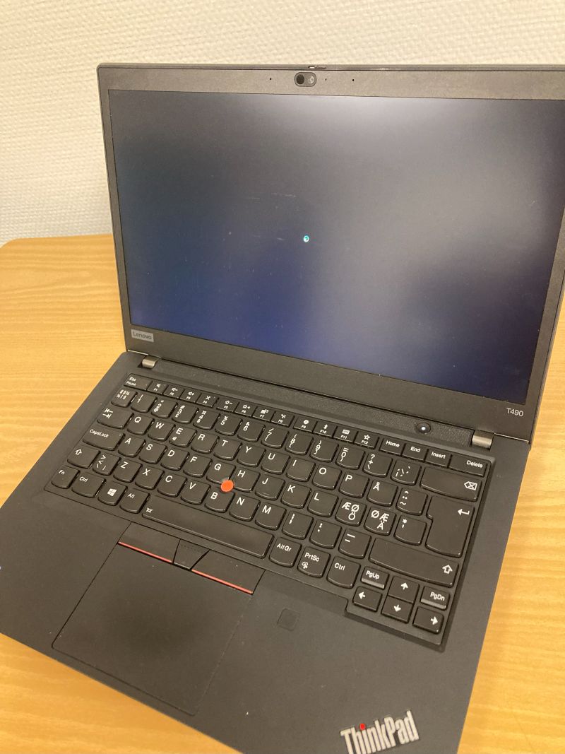 Lenovo Thinkpad T490 i5-8265U 8/256 Linux Mint-5