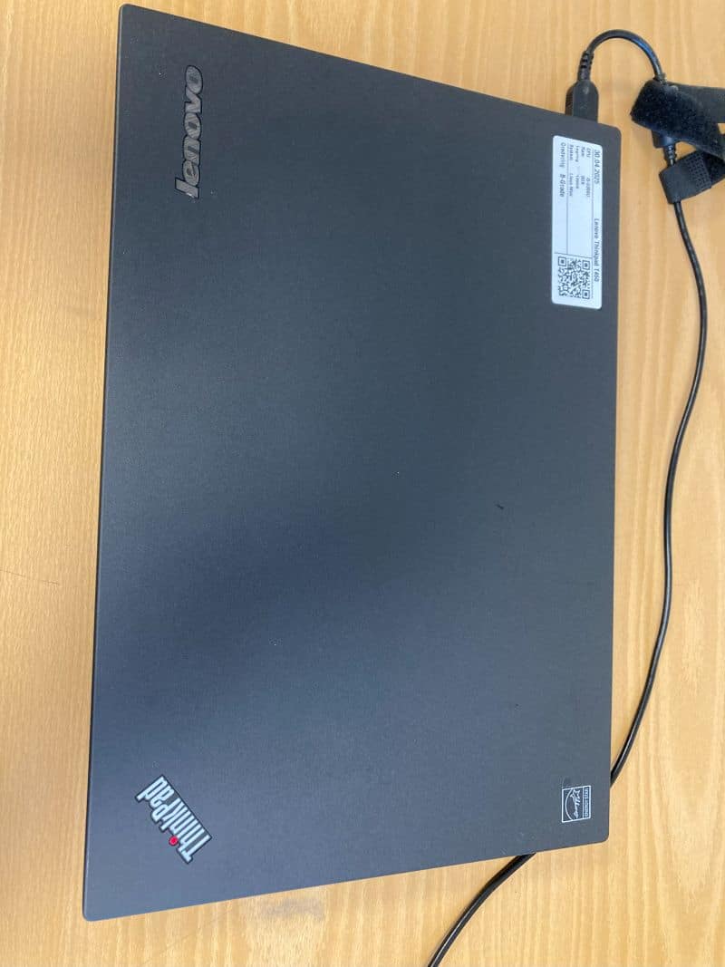 Lenovo Thinkpad T450 i5-5300U 8/128 Linux Mint-3