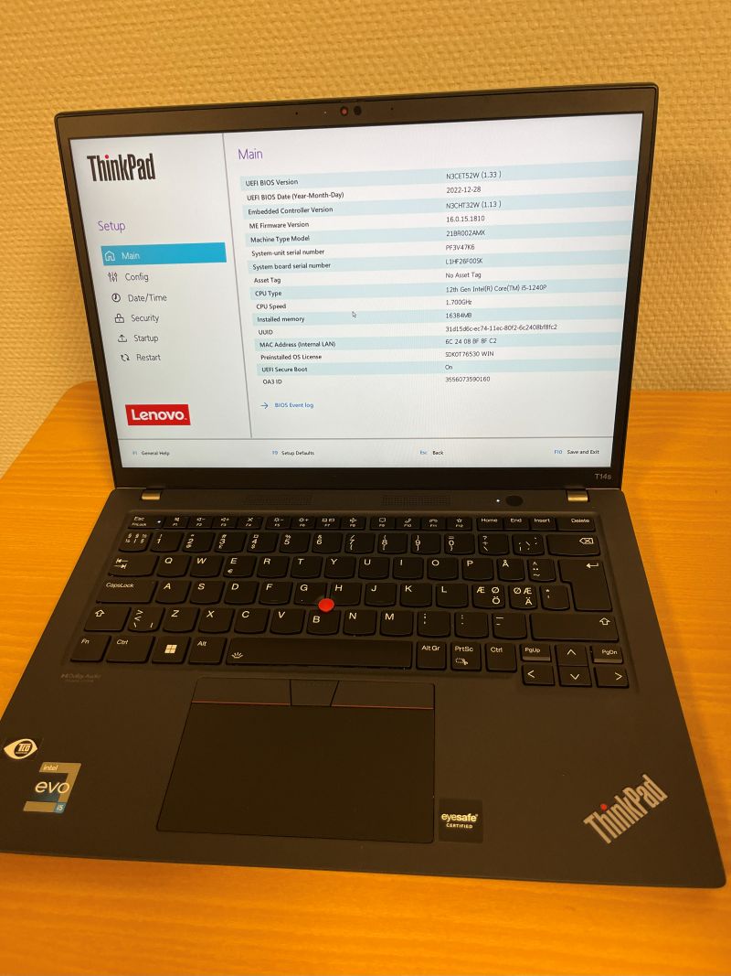 Lenovo Thinkpad T14s G12 i5-1240P 16/256-4