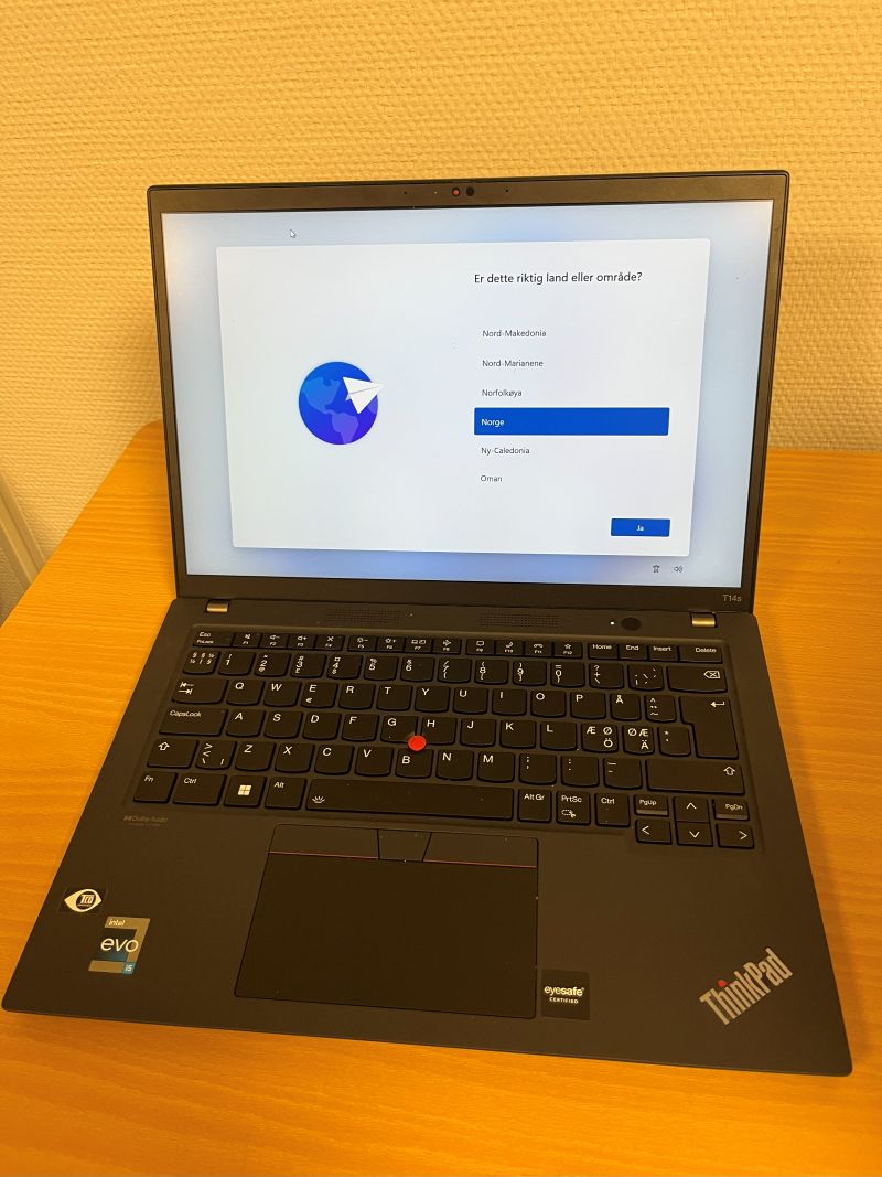 Lenovo Thinkpad T14s G12 i5-1240P 16/256
