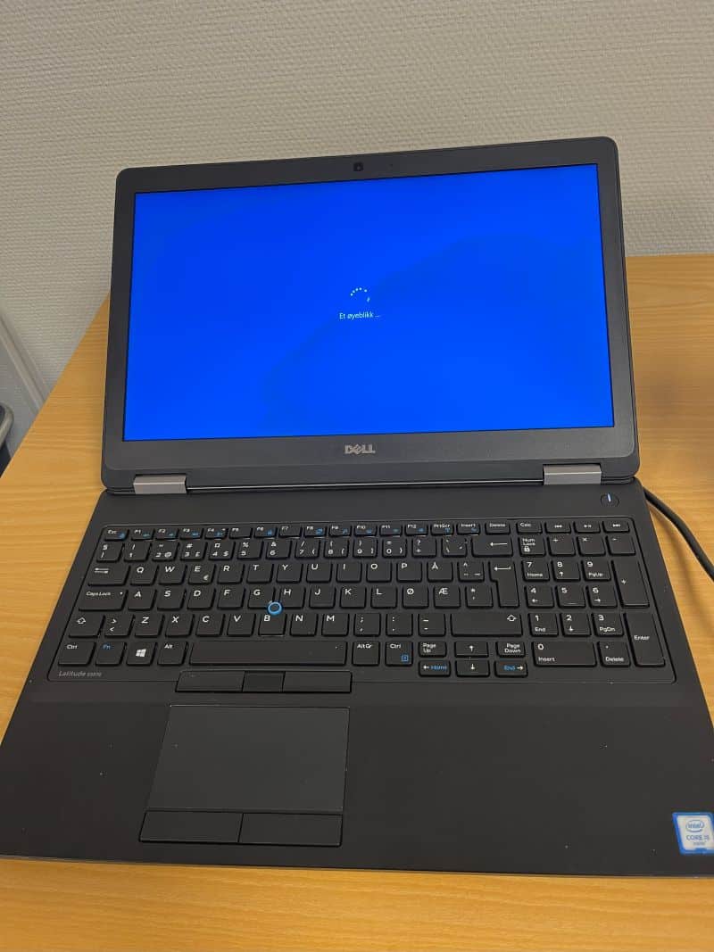 Dell Latitude E5570 15,6" i5-6300U 16/256-5