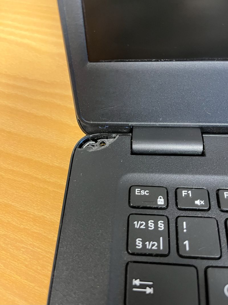 Dell Latitude 3400 i5-8265U 8/128 Linux Mint-2