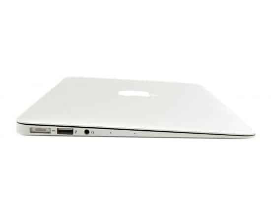 Apple Macbook Air 11 (Early 2015)-3