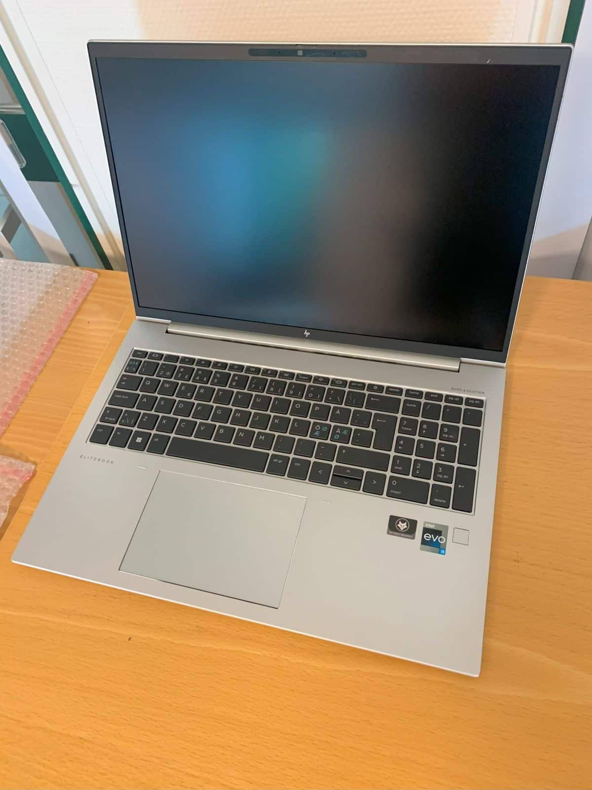 HP Elitebook 860 G9 i5-1235U 16" 16GB/256GB