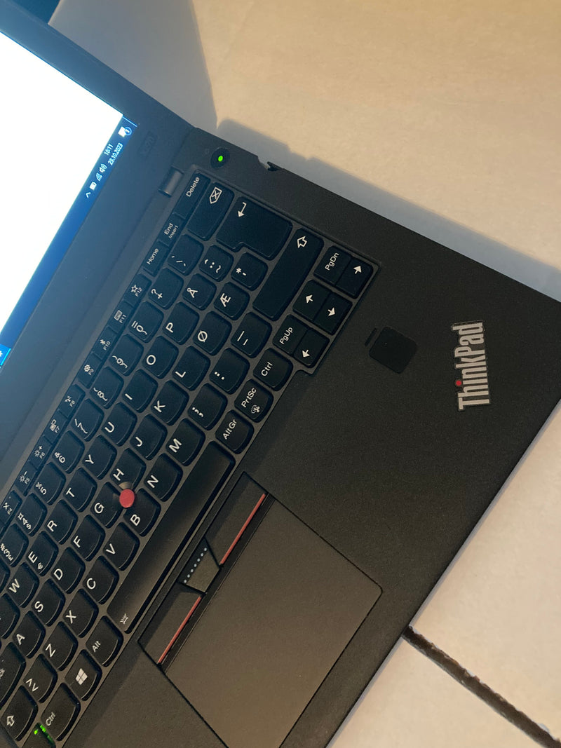 Lenovo Thinkpad X270 i5-6200U 8/256-3